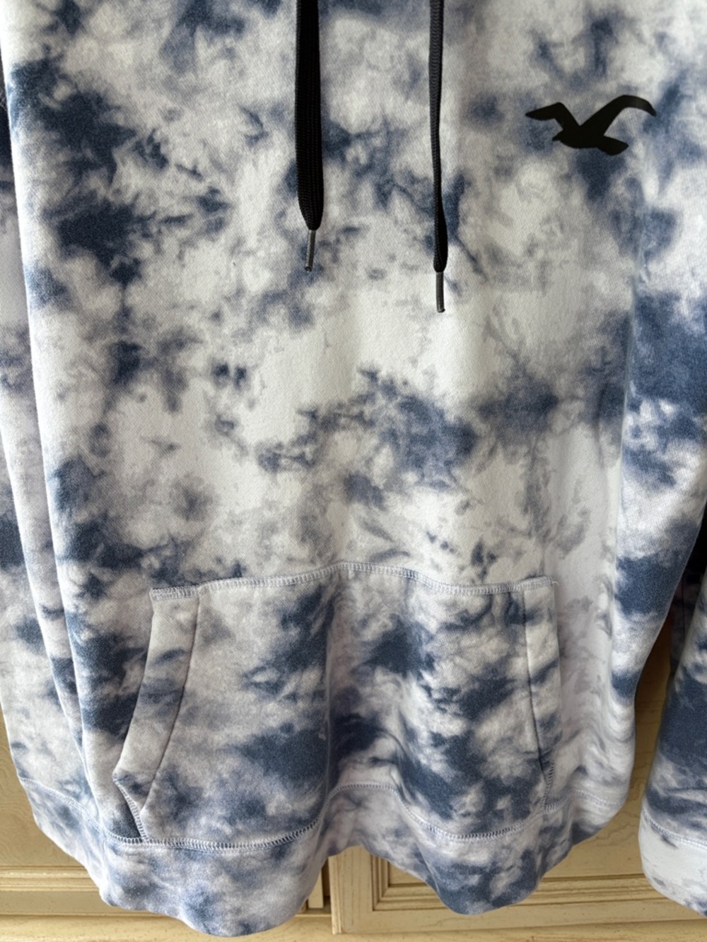 Hollister Men’s Blue and White Tie-Dye Crewneck Hoodie - Picture 3 of 7